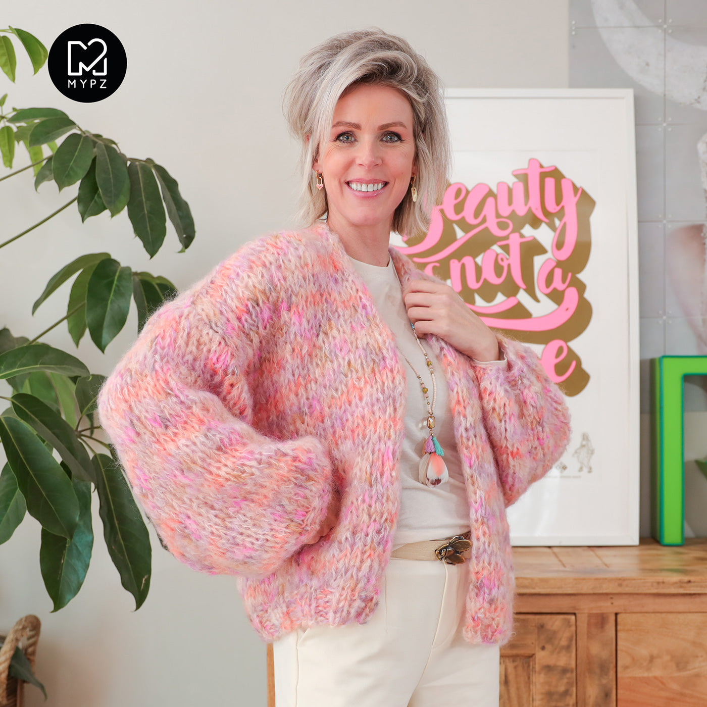 Breipakket – MYPZ kort Chunky Mohair vest Soft Glow No.15 (ENG-NL)