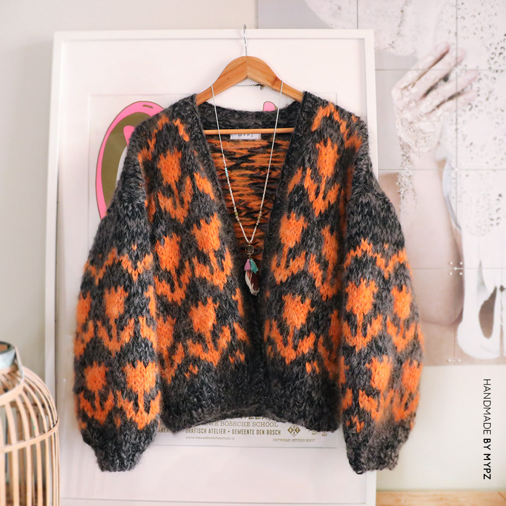Breipatroon – MYPZ Chunky Bomber vest Tulpen Blauw No.9 (ENG-NL)
