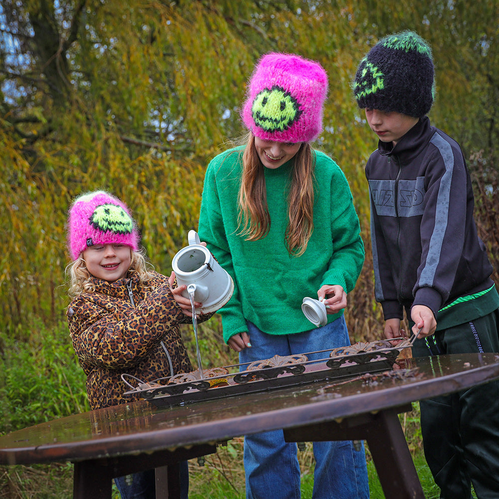 Breipakket – Chunky mohair Smiley beanies Pink 1volwassene + 2 kind beanies (ENG-NL)