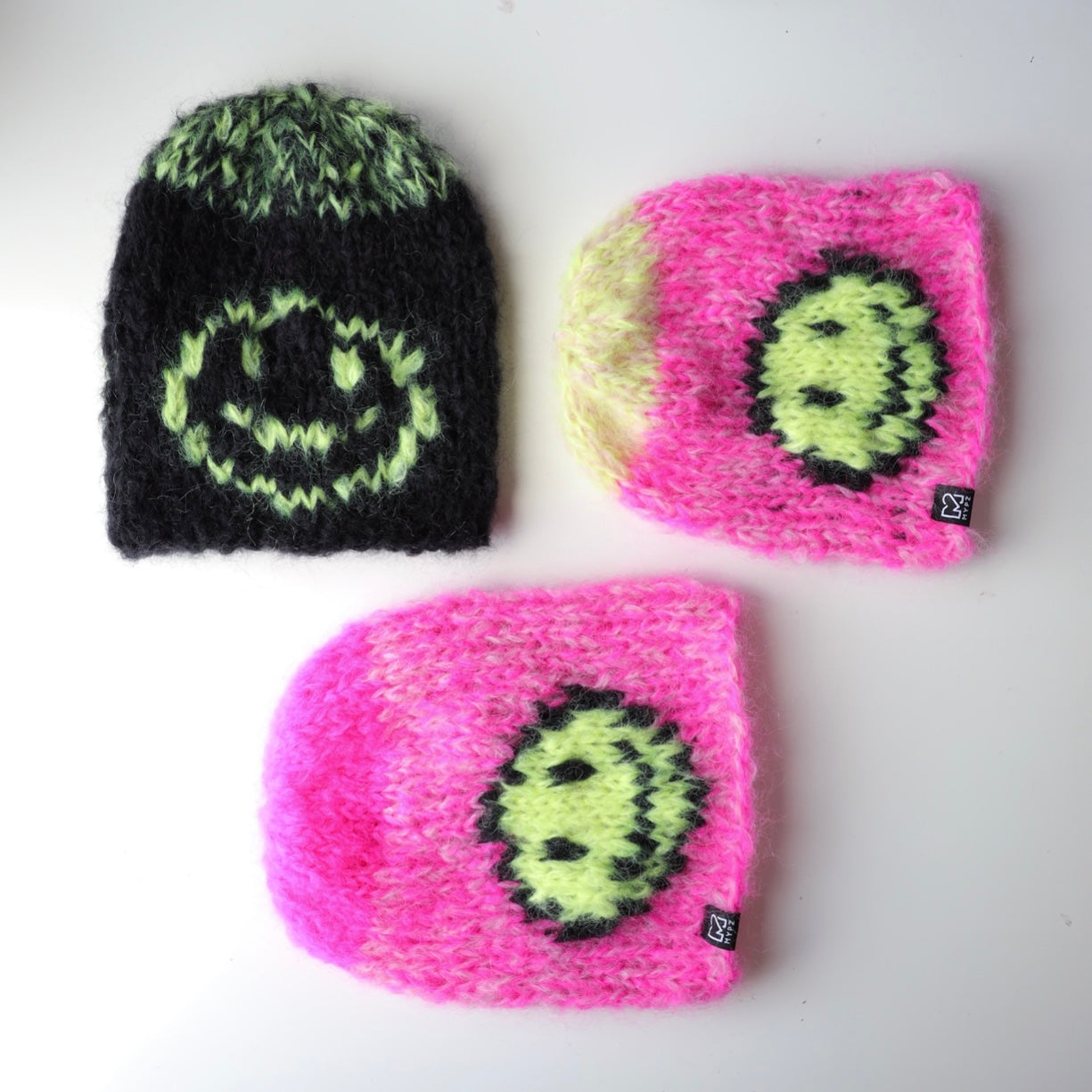 Breipakket – Chunky mohair Smiley beanies Pink 1volwassene + 2 kind beanies (ENG-NL)